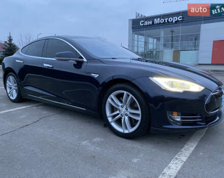 Синий Тесла Модель С, объемом двигателя 0 л и пробегом 79 тыс. км за 17500 $, фото 12 на Automoto.ua