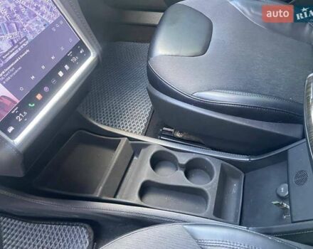 Тесла Модель С 2014 в Хмельницком на Automoto.ua Синий Тесла Модель С, объемом двигателя 0 л и пробегом 267 тыс. км за 12950 $, фото 51 на Automoto.ua