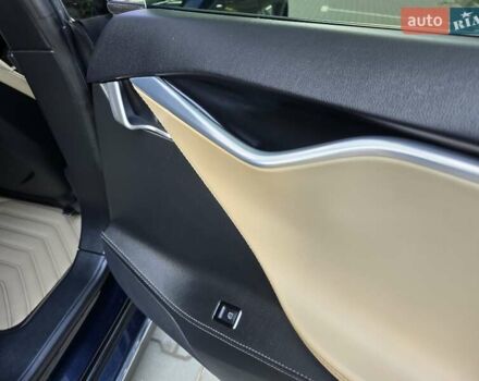 Синій Тесла Модель С, об'ємом двигуна 0 л та пробігом 155 тис. км за 12499 $, фото 58 на Automoto.ua