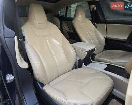 Синій Тесла Модель С, об'ємом двигуна 0 л та пробігом 155 тис. км за 12499 $, фото 55 на Automoto.ua