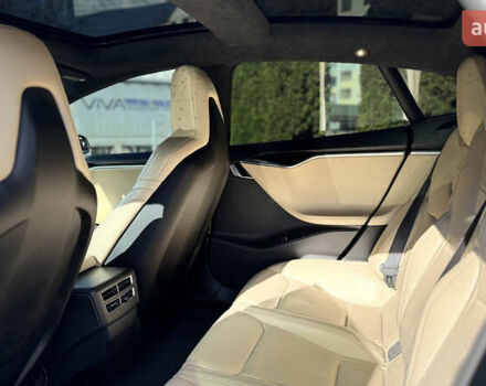 Синий Тесла Модель С, объемом двигателя 0 л и пробегом 200 тыс. км за 15400 $, фото 17 на Automoto.ua