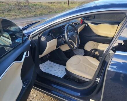 Синій Тесла Модель С, об'ємом двигуна 0 л та пробігом 120 тис. км за 14999 $, фото 8 на Automoto.ua