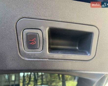 Тесла Модель С 2014 в Хмельницком на Automoto.ua Синий Тесла Модель С, объемом двигателя 0 л и пробегом 267 тыс. км за 12950 $, фото 28 на Automoto.ua