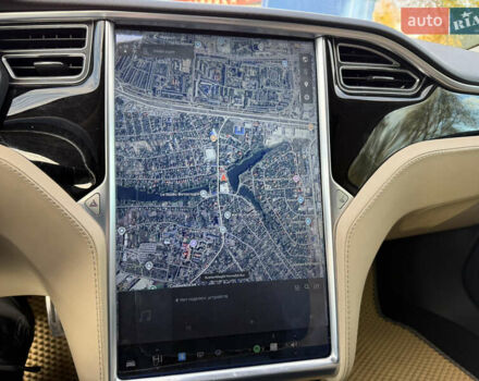 Тесла Модель С 2014 в Киеве на Automoto.ua Синий Тесла Модель С, объемом двигателя 0 л и пробегом 292 тыс. км за 12999 $, фото 10 на Automoto.ua