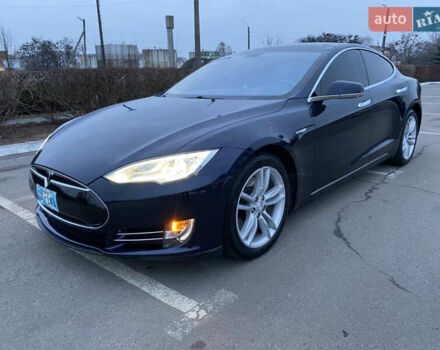 Синий Тесла Модель С, объемом двигателя 0 л и пробегом 79 тыс. км за 17500 $, фото 15 на Automoto.ua