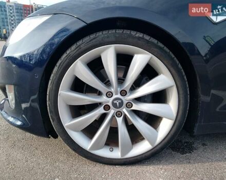 Синий Тесла Модель С, объемом двигателя 0 л и пробегом 193 тыс. км за 19900 $, фото 8 на Automoto.ua