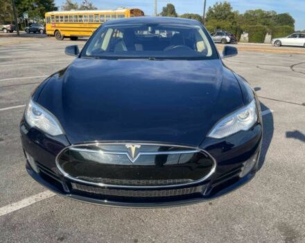 Синий Тесла Модель С, объемом двигателя 0 л и пробегом 80 тыс. км за 6000 $, фото 1 на Automoto.ua