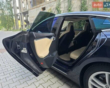 Синій Тесла Модель С, об'ємом двигуна 0 л та пробігом 155 тис. км за 12499 $, фото 42 на Automoto.ua