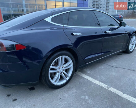Синий Тесла Модель С, объемом двигателя 0 л и пробегом 79 тыс. км за 17500 $, фото 7 на Automoto.ua