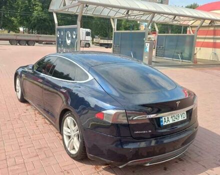 Синий Тесла Модель С, объемом двигателя 0 л и пробегом 180 тыс. км за 11300 $, фото 7 на Automoto.ua
