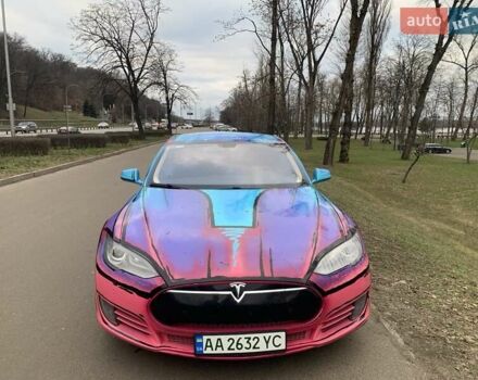 Синий Тесла Модель С, объемом двигателя 0 л и пробегом 252 тыс. км за 11500 $, фото 3 на Automoto.ua