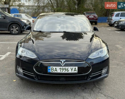 Тесла Модель С 2014 в Киеве на Automoto.ua Синий Тесла Модель С, объемом двигателя 0 л и пробегом 292 тыс. км за 12999 $, фото 3 на Automoto.ua