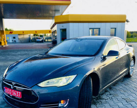 Синий Тесла Модель С, объемом двигателя 0 л и пробегом 47 тыс. км за 13700 $, фото 16 на Automoto.ua