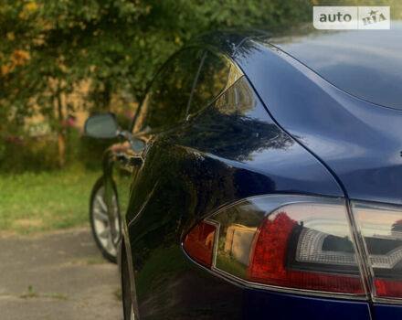 Синій Тесла Модель С, об'ємом двигуна 0 л та пробігом 126 тис. км за 25999 $, фото 16 на Automoto.ua