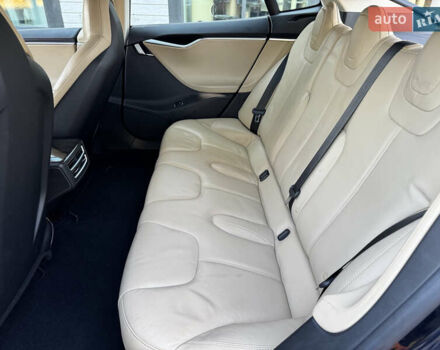 Синий Тесла Модель С, объемом двигателя 0 л и пробегом 93 тыс. км за 15000 $, фото 7 на Automoto.ua