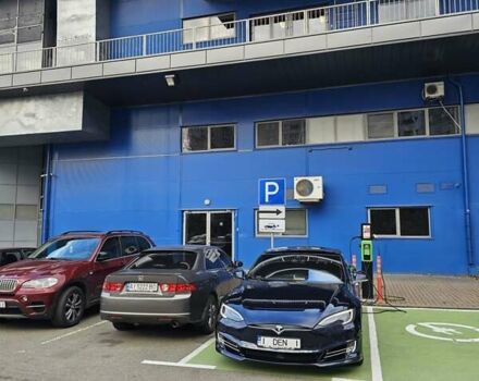 Синий Тесла Модель С, объемом двигателя 0 л и пробегом 215 тыс. км за 18000 $, фото 10 на Automoto.ua