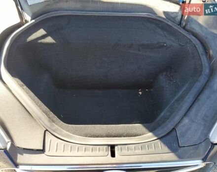 Синий Тесла Модель С, объемом двигателя 0 л и пробегом 160 тыс. км за 4200 $, фото 10 на Automoto.ua