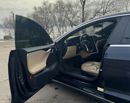 Синий Тесла Модель С, объемом двигателя 0 л и пробегом 217 тыс. км за 16000 $, фото 12 на Automoto.ua