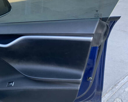 Синий Тесла Модель С, объемом двигателя 0 л и пробегом 122 тыс. км за 17000 $, фото 20 на Automoto.ua
