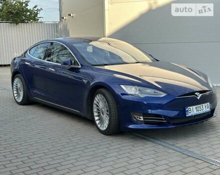 Синий Тесла Модель С, объемом двигателя 0 л и пробегом 75 тыс. км за 19999 $, фото 2 на Automoto.ua