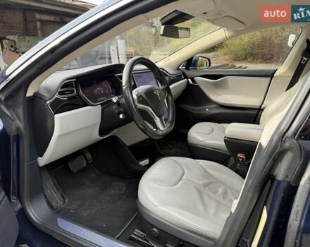 Тесла Модель С 2015 у Запоріжжя на Automoto.ua Синій Тесла Модель С, об'ємом двигуна 0 л та пробігом 210 тис. км за 12500 $, фото 4 на Automoto.ua