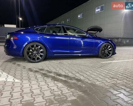 Синий Тесла Модель С, объемом двигателя 0 л и пробегом 190 тыс. км за 21900 $, фото 3 на Automoto.ua