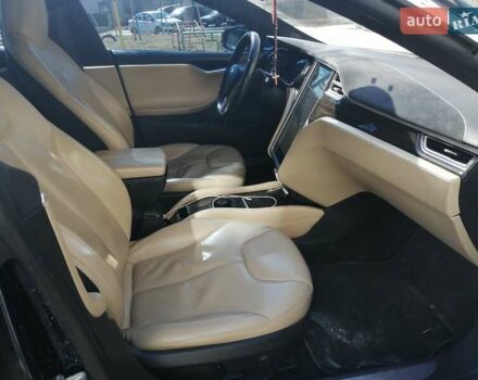 Синий Тесла Модель С, объемом двигателя 0 л и пробегом 161 тыс. км за 17300 $, фото 5 на Automoto.ua