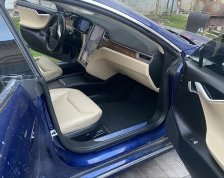 Синий Тесла Модель С, объемом двигателя 0 л и пробегом 103 тыс. км за 17700 $, фото 7 на Automoto.ua