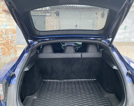 Синий Тесла Модель С, объемом двигателя 0 л и пробегом 154 тыс. км за 17950 $, фото 9 на Automoto.ua