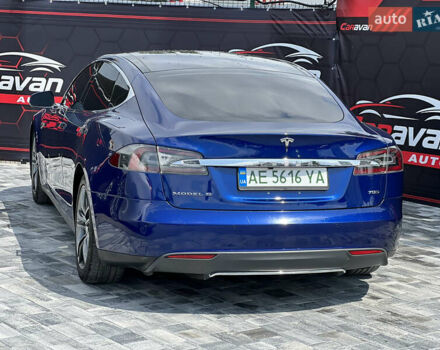 Синий Тесла Модель С, объемом двигателя 0 л и пробегом 200 тыс. км за 13500 $, фото 13 на Automoto.ua