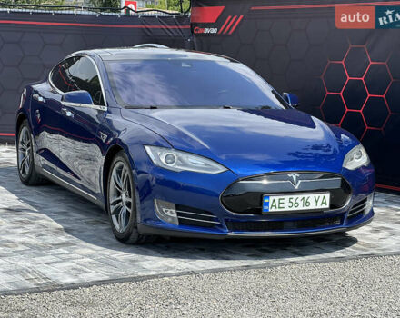 Синий Тесла Модель С, объемом двигателя 0 л и пробегом 200 тыс. км за 13500 $, фото 3 на Automoto.ua
