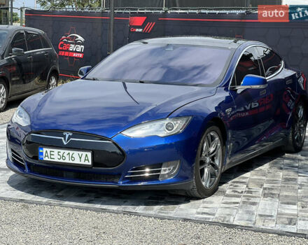 Синий Тесла Модель С, объемом двигателя 0 л и пробегом 200 тыс. км за 13500 $, фото 5 на Automoto.ua