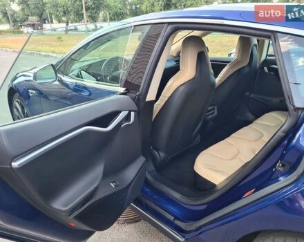 Синий Тесла Модель С, объемом двигателя 0 л и пробегом 93 тыс. км за 16400 $, фото 17 на Automoto.ua