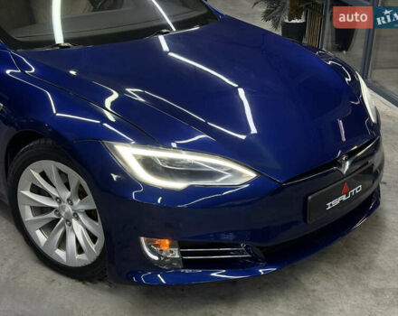 Синій Тесла Модель С, об'ємом двигуна 0 л та пробігом 244 тис. км за 15500 $, фото 2 на Automoto.ua