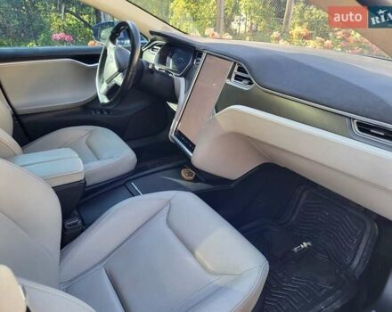 Синий Тесла Модель С, объемом двигателя 0 л и пробегом 139 тыс. км за 15800 $, фото 4 на Automoto.ua