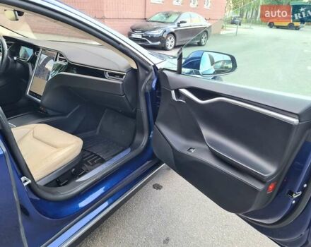 Синий Тесла Модель С, объемом двигателя 0 л и пробегом 93 тыс. км за 16400 $, фото 14 на Automoto.ua