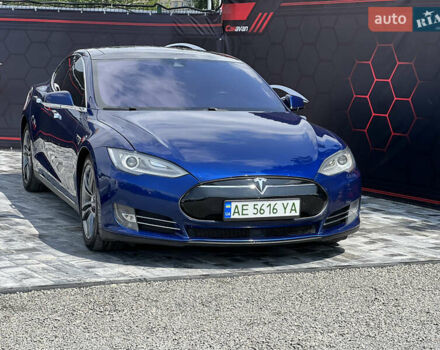 Синий Тесла Модель С, объемом двигателя 0 л и пробегом 200 тыс. км за 13500 $, фото 9 на Automoto.ua