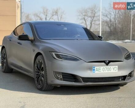 Синий Тесла Модель С, объемом двигателя 0 л и пробегом 200 тыс. км за 17900 $, фото 16 на Automoto.ua