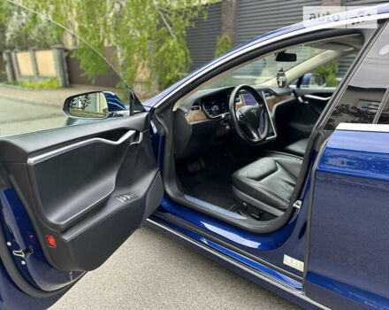 Синий Тесла Модель С, объемом двигателя 0 л и пробегом 137 тыс. км за 20700 $, фото 30 на Automoto.ua