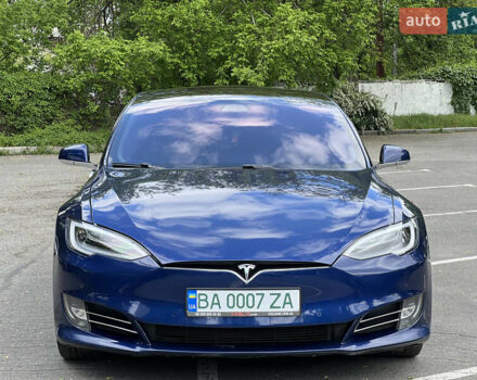 Синий Тесла Модель С, объемом двигателя 0 л и пробегом 133 тыс. км за 18300 $, фото 8 на Automoto.ua