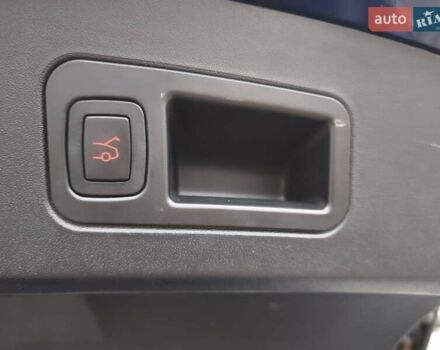 Синій Тесла Модель С, об'ємом двигуна 0 л та пробігом 135 тис. км за 20999 $, фото 75 на Automoto.ua