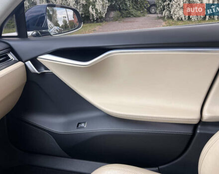 Синий Тесла Модель С, объемом двигателя 0 л и пробегом 133 тыс. км за 18300 $, фото 56 на Automoto.ua