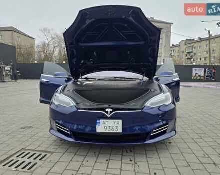 Синий Тесла Модель С, объемом двигателя 0 л и пробегом 220 тыс. км за 16000 $, фото 7 на Automoto.ua
