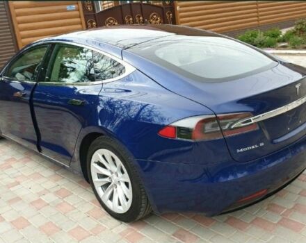 Синий Тесла Модель С, объемом двигателя 0 л и пробегом 9 тыс. км за 1160 $, фото 4 на Automoto.ua