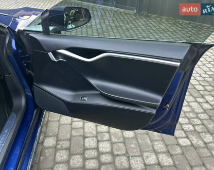 Синій Тесла Модель С, об'ємом двигуна 0 л та пробігом 132 тис. км за 16700 $, фото 24 на Automoto.ua