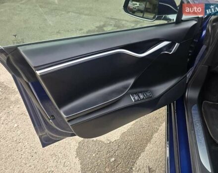 Синий Тесла Модель С, объемом двигателя 0 л и пробегом 217 тыс. км за 17999 $, фото 10 на Automoto.ua