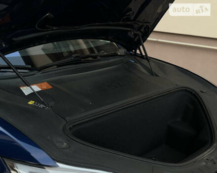Синий Тесла Модель С, объемом двигателя 0 л и пробегом 125 тыс. км за 29999 $, фото 37 на Automoto.ua