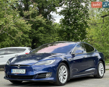 Синий Тесла Модель С, объемом двигателя 0 л и пробегом 133 тыс. км за 18300 $, фото 7 на Automoto.ua