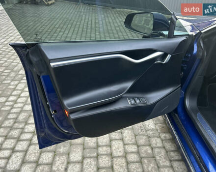Синій Тесла Модель С, об'ємом двигуна 0 л та пробігом 132 тис. км за 16700 $, фото 13 на Automoto.ua