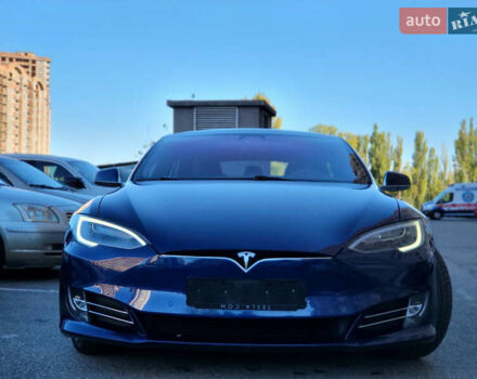 Тесла Модель С 2017 у Києві на Automoto.ua Синій Тесла Модель С, об'ємом двигуна 0 л та пробігом 159 тис. км за 17900 $, фото 1 на Automoto.ua